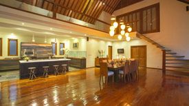 Villa dijual dengan 7 kamar tidur di Dalung, Bali