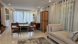 4 Bedroom House for sale in Dasmariñas North, Metro Manila near MRT-3 Magallanes