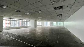 Office for rent in Urdaneta, Metro Manila near MRT-3 Buendia