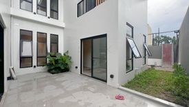 4 Bedroom House for sale in BF Resort Village, Talon Dos, Metro Manila