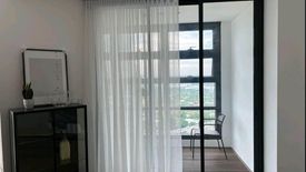 2 Bedroom Condo for sale in San Lorenzo, Metro Manila near MRT-3 Ayala