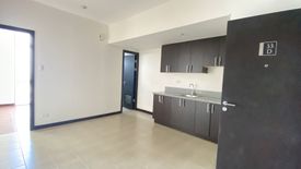 2 Bedroom Condo for sale in San Lorenzo Place, Bangkal, Metro Manila near MRT-3 Magallanes