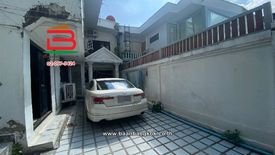 4 Bedroom House for sale in Khlong Toei, Bangkok near BTS Asoke