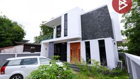 4 Bedroom House for sale in Phra Khanong, Bangkok near BTS Phra Khanong