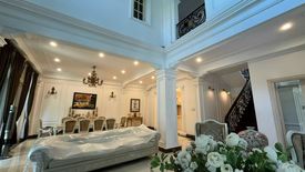 Cho thuê villa 4 phòng ngủ tại Tân Phong, Quận 7, Hồ Chí Minh