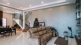 5 Bedroom House for sale in Khlong Nueng, Pathum Thani