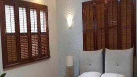 5 Bedroom House for rent in San Lorenzo, Metro Manila near MRT-3 Ayala