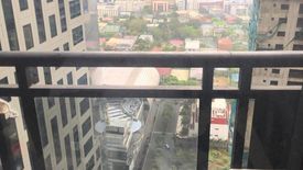 Condo for sale in Urdaneta, Metro Manila near MRT-3 Ayala