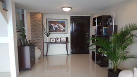 Condo for sale in Laging Handa, Metro Manila