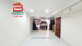 1 Bedroom Commercial for sale in Khlong Thanon, Bangkok near BTS Saphan Mai