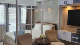 1 Bedroom Condo for sale in Salcedo Skysuites, Bel-Air, Metro Manila