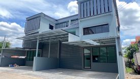 4 Bedroom Commercial for sale in Lat Sawai, Pathum Thani