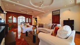 3 Bedroom Apartment for rent in Swasdi Mansion, Khlong Toei Nuea, Bangkok near MRT Sukhumvit