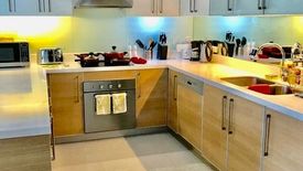 2 Bedroom Condo for Sale or Rent in Park Terraces, San Lorenzo, Metro Manila near MRT-3 Ayala