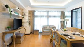 3 Bedroom Condo for sale in San Lorenzo Place, Bangkal, Metro Manila near MRT-3 Magallanes