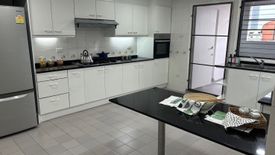 3 Bedroom Apartment for rent in Phra Khanong, Bangkok near BTS Thong Lo