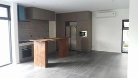 3 Bedroom House for rent in Dasmariñas North, Metro Manila near MRT-3 Ayala