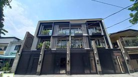 4 Bedroom House for sale in Central, Metro Manila