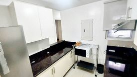 2 Bedroom Condo for sale in The Columns Ayala Avenue, Bangkal, Metro Manila near MRT-3 Magallanes