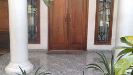 6 Bedroom House for sale in Wonokromo, East Java