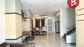 3 Bedroom House for sale in Samae Dam, Bangkok