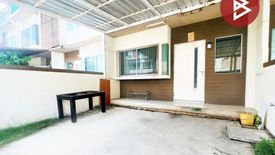 3 Bedroom Townhouse for sale in Tha Kham, Bangkok