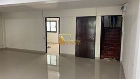 3 Bedroom Townhouse for rent in Khlong Tan, Bangkok near BTS Phrom Phong