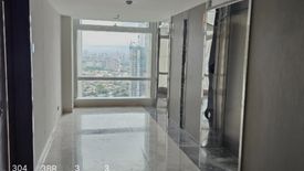 3 Bedroom Condo for sale in Urdaneta, Metro Manila near MRT-3 Buendia