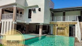 Villa for sale in Batong Malake, Laguna