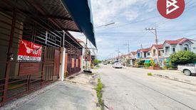 3 Bedroom Townhouse for sale in Lam Phaya, Nakhon Pathom