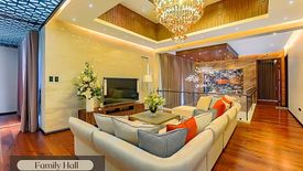 6 Bedroom House for sale in Moonwalk, Metro Manila