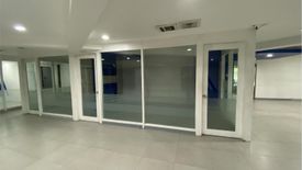 Office for rent in Quiapo, Metro Manila near LRT-1 Carriedo