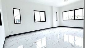 3 Bedroom Warehouse / Factory for rent in Khlong Song, Pathum Thani