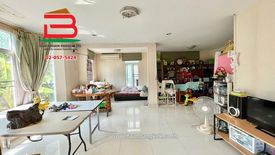 3 Bedroom House for sale in Tha Raeng, Bangkok