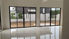 5 Bedroom House for sale in Taman Tasik Semenyih, Selangor