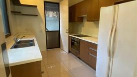 3 Bedroom House for rent in San Lorenzo, Metro Manila near MRT-3 Ayala