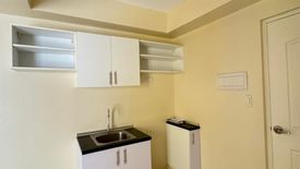 2 Bedroom Condo for sale in Urdaneta, Metro Manila near MRT-3 Ayala