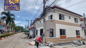 3 Bedroom Townhouse for sale in Surasak, Chonburi