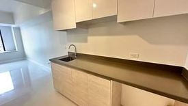 Condo for sale in Mandani Bay Suites, Subangdaku, Cebu