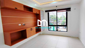 3 Bedroom Townhouse for sale in Santa Cruz, Metro Manila near LRT-1 Tayuman