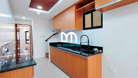 3 Bedroom Townhouse for sale in Santa Cruz, Metro Manila near LRT-1 Tayuman