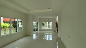 3 Bedroom House for sale in Sam Wa Tawan Tok, Bangkok