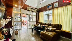 4 Bedroom House for sale in Dokmai, Bangkok