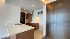 1 Bedroom Condo for sale in Garden Towers, San Lorenzo, Metro Manila near MRT-3 Ayala