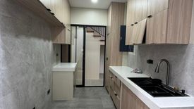 5 Bedroom House for sale in Talon Singko, Metro Manila