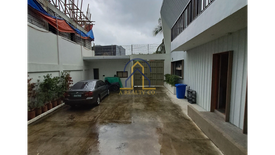 4 Bedroom House for rent in Kamuning, Metro Manila near MRT-3 Kamuning