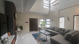 4 Bedroom House for sale in Talon Dos, Metro Manila