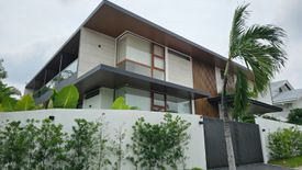 6 Bedroom House for sale in New Alabang Village, Metro Manila