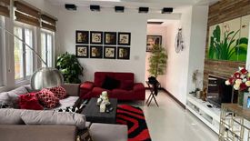 5 Bedroom House for sale in BF Homes, Metro Manila