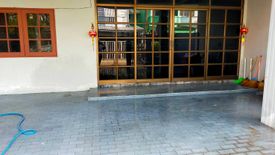 6 Bedroom Townhouse for rent in Bang Kadi, Pathum Thani